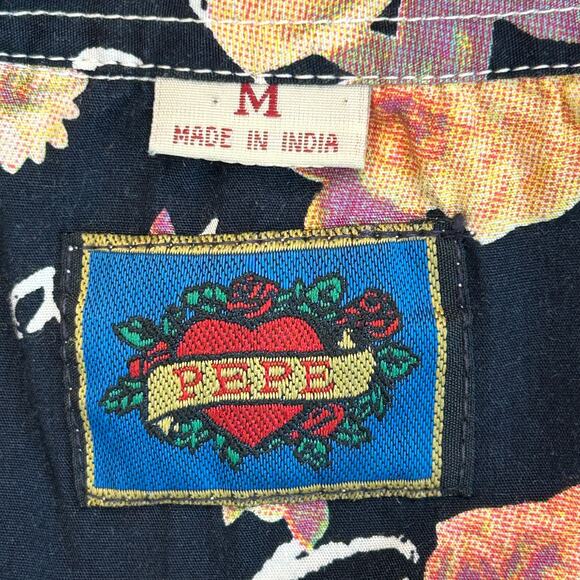 Pepe Jeans London Button down Shirt.
Women’s size med 100% cotton - Picture 6 of 9